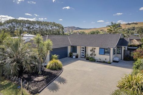 Photo of property in 31 Wells Place, Whitianga, 3510