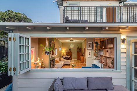 Photo of property in 200 Queen Street, Northcote Point, Auckland, 0627