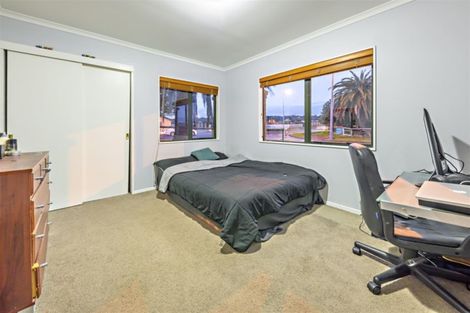 Photo of property in 1 Hawkley Close, Flat Bush, Auckland, 2019
