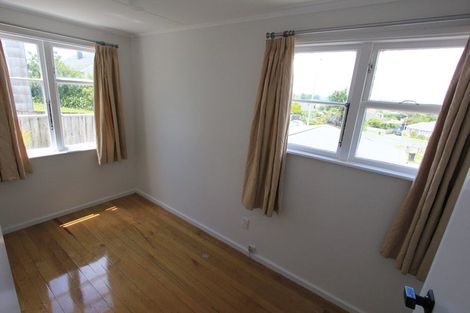 Photo of property in 8 Huxley Place, Glen Innes, Auckland, 1072