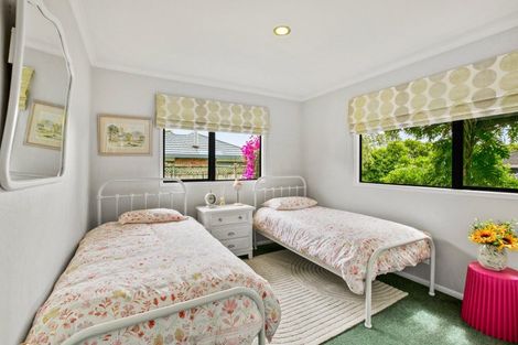 Photo of property in 2 Royal Heights, Glen Avon, New Plymouth, 4312