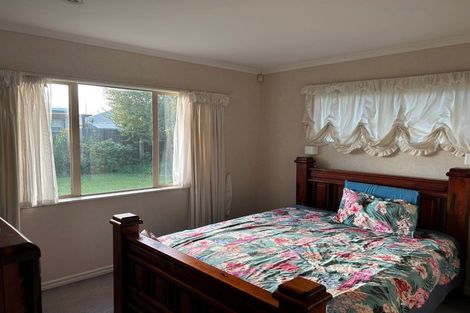 Photo of property in 6 Poinsettia Place, Mount Maunganui, 3116