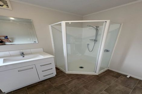 Photo of property in 36 Bowater Place, Manurewa, Auckland, 2102
