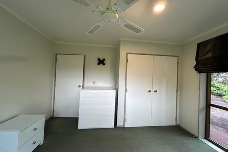 Photo of property in 70 Jack Paterson Road, Opaheke, Papakura, 2584