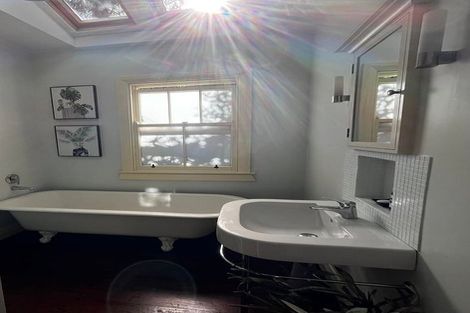 Photo of property in 35 Glenbervie Terrace, Thorndon, Wellington, 6011