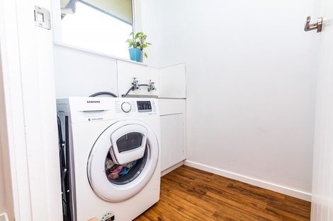 Photo of property in 10 Great North Road, Winton, 9720