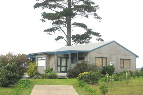 Photo of property in 107 Kauri Crescent, Matarangi, Whitianga, 3592