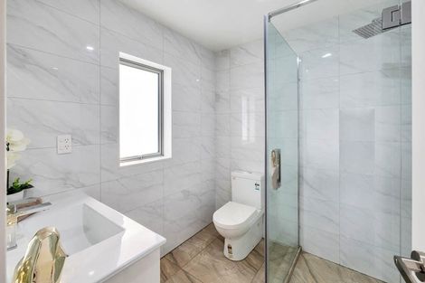 Photo of property in 285 Don Buck Road, Massey, Auckland, 0614