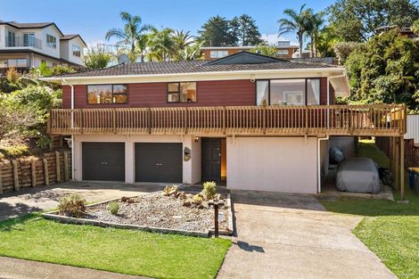 Photo of property in 2 Allender Drive, Torbay, Auckland, 0630