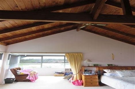 Photo of property in 163a Colwill Road, Massey, Auckland, 0614