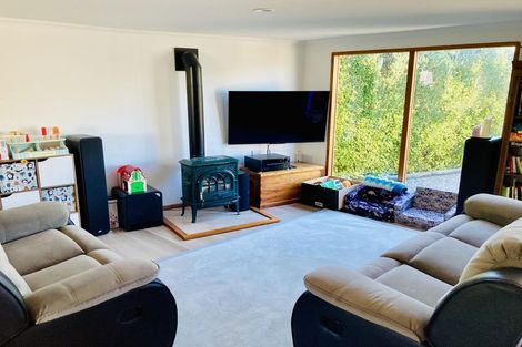 Photo of property in 22 Anarewa Crescent, Kaiteriteri, Motueka, 7197