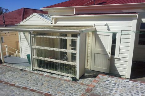 Photo of property in 2/142 Britomart Street, Berhampore, Wellington, 6023