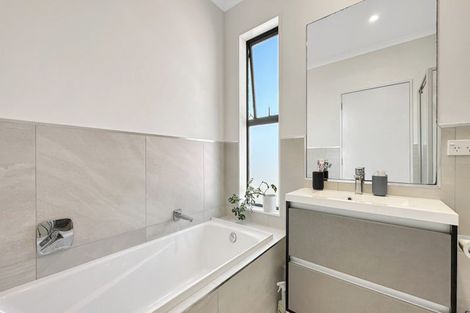 Photo of property in 21 Wallace Road, Hobsonville, Auckland, 0616