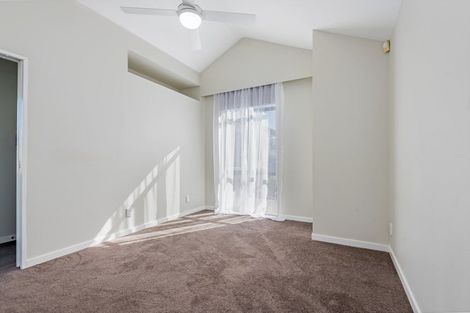 Photo of property in 15 Strachan Way, Highbury, Palmerston North, 4412