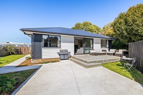 Photo of property in 2/19 Tensing Place, Sockburn, Christchurch, 8042