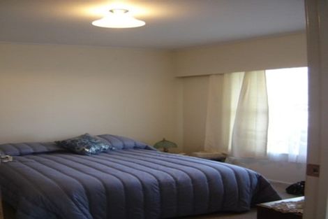 Photo of property in 1/17 Orton Street, Glenfield, Auckland, 0627