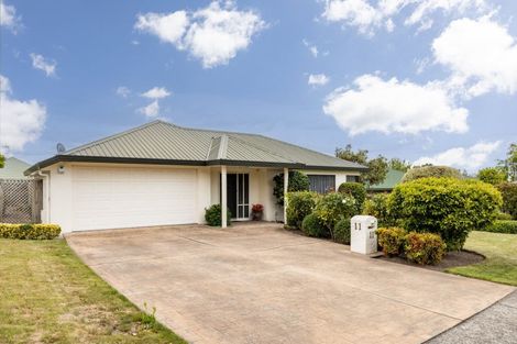 Photo of property in 11 Kingsgate Row, Havelock North, 4130