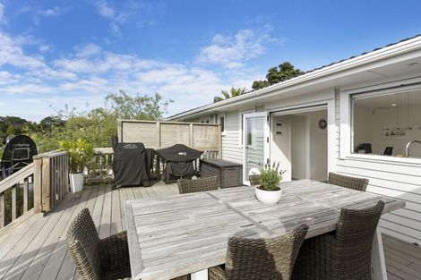 Photo of property in 25 Agincourt Street, Glenfield, Auckland, 0629