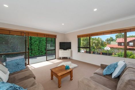 Photo of property in 32 Cooper Place, Chedworth, Hamilton, 3210