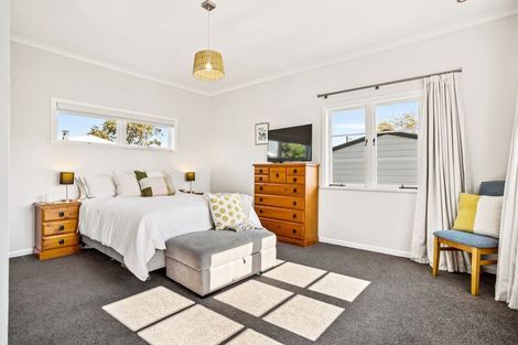 Photo of property in 15 Edward Street, Riverhead, 0820