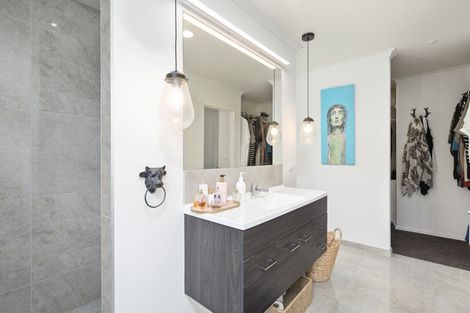 Photo of property in 8 Cooke Farm Grove, Waiwhakaiho, New Plymouth, 4312