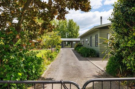 Photo of property in 204 Kawakawa Road, Feilding, 4775