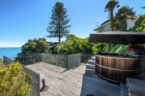 Photo of property in 23 Rangitoto View Road, Cockle Bay, Auckland, 2014