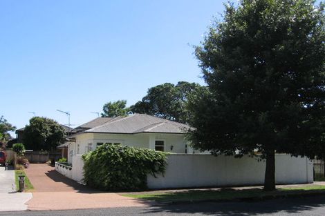 Photo of property in 11a Oak Street, Royal Oak, Auckland, 1023