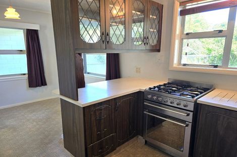 Photo of property in 10 Stirling Crescent, Hokowhitu, Palmerston North, 4410