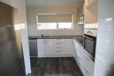 Photo of property in 2/296a Wairakei Road, Bryndwr, Christchurch, 8053