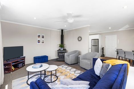 Photo of property in 306a Pages Road, Wainoni, Christchurch, 8061