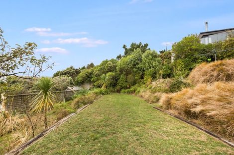 Photo of property in 15 Howard Road, Point Howard, Lower Hutt, 5013