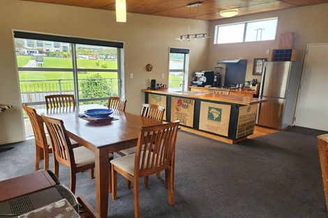 Photo of property in 44 Koe Street, Moana, 7872