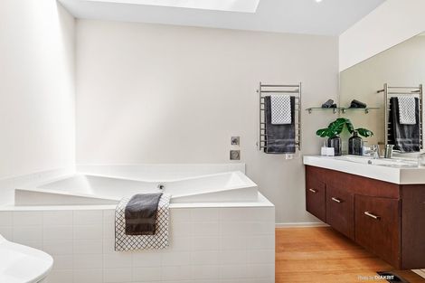 Photo of property in 35 Punjab Street, Khandallah, Wellington, 6035