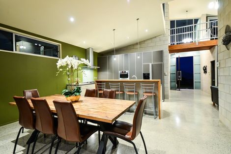 Photo of property in 28 Highgrove Drive, Grandview Heights, Hamilton, 3200