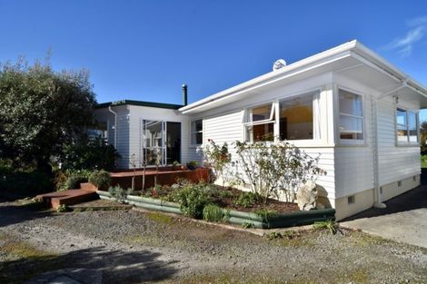 Photo of property in 15 Clifton Avenue, Carterton, 5713