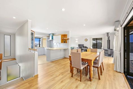 Photo of property in 18 Janome Place, Bucklands Beach, Auckland, 2014
