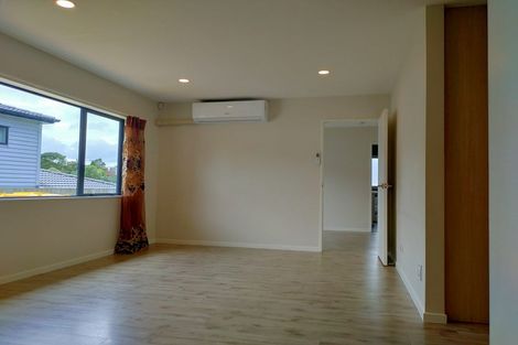 Photo of property in 12 Han Court, Glen Eden, Auckland, 0602