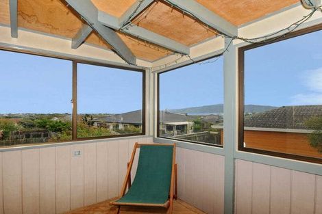Photo of property in 119 Queens Road, Waikanae Beach, Waikanae, 5036