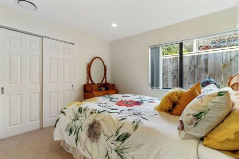 Photo of property in 20a Evelyn Road, Cockle Bay, Auckland, 2014