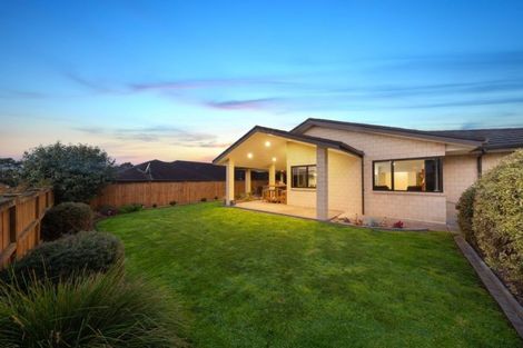 Photo of property in 32 Parkhaven Drive, Rosehill, Papakura, 2113