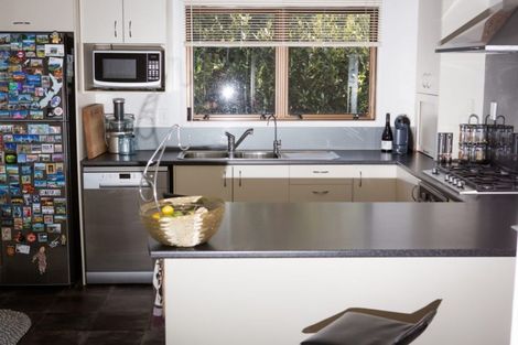 Photo of property in 35 Carluke Street, Paparangi, Wellington, 6037