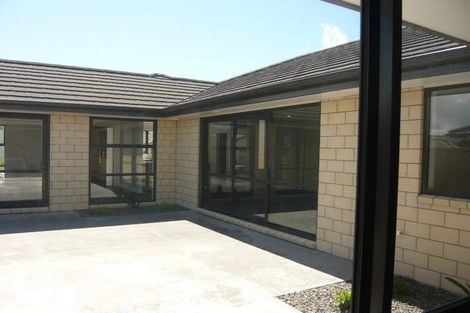 Photo of property in 18 Beaufort Place, Flagstaff, Hamilton, 3210