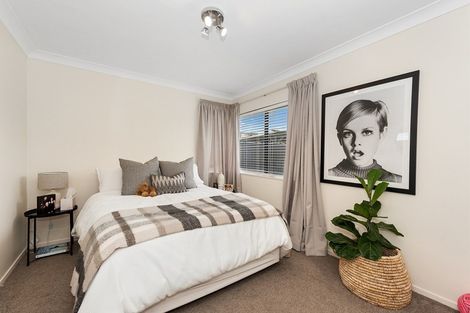 Photo of property in 19 Kingsway Crescent, Forest Lake, Hamilton, 3200