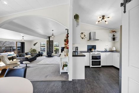 Photo of property in 15 Pukekohatu Street, Waitara, 4320