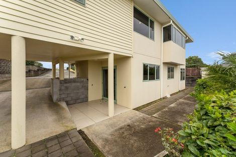 Photo of property in 3a Hillcrest Street, Glen Avon, New Plymouth, 4312