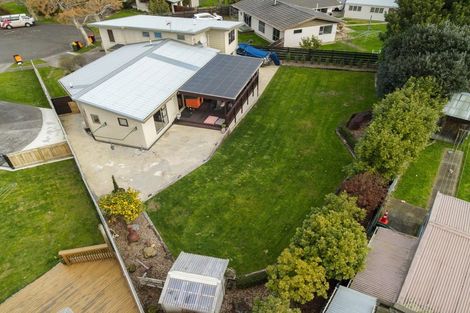 Photo of property in 32 Haast Place, Awapuni, Palmerston North, 4412