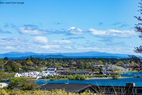 Photo of property in 2/8 Crowther Terrace, Waipahihi, Taupo, 3330