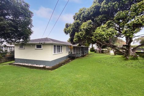 Photo of property in 72 Friedlanders Road, Manurewa, Auckland, 2102
