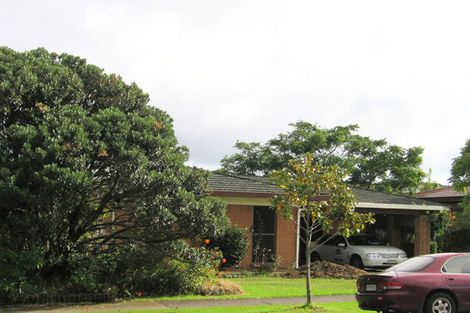Photo of property in 69 Botany Road, Botany Downs, Auckland, 2010